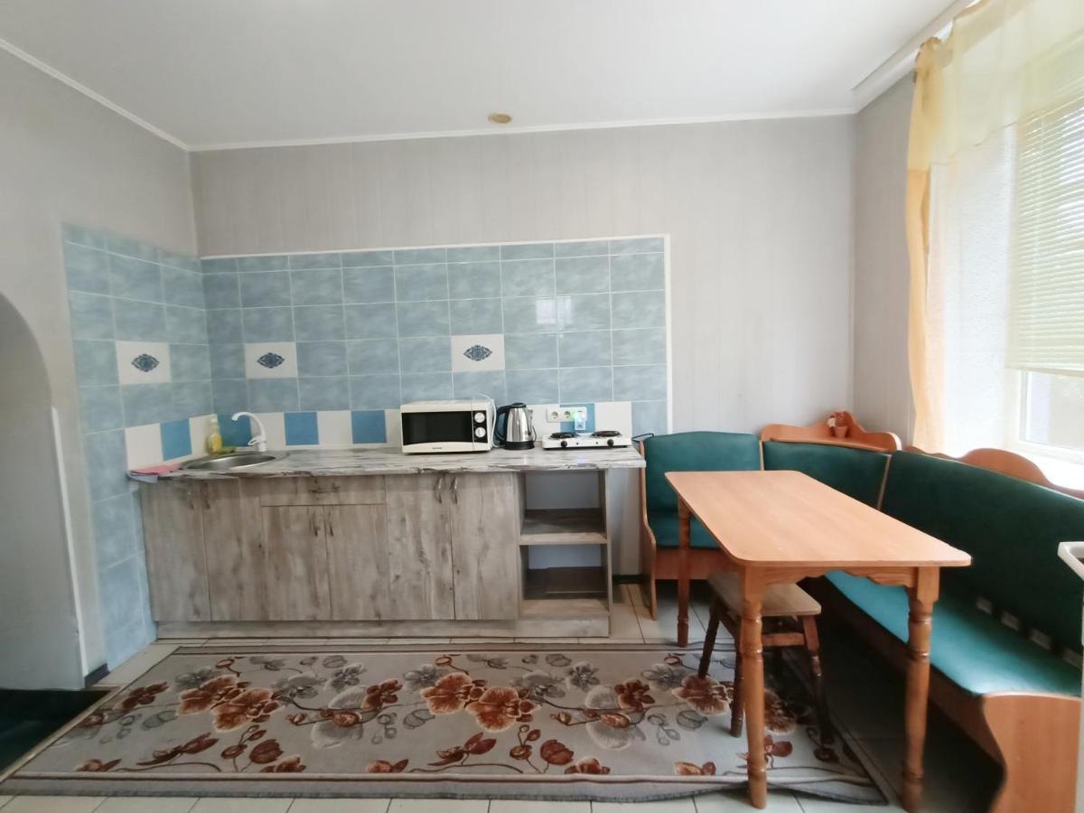 Яновского 1К Средняя Kropyvnyckyj Exteriér fotografie